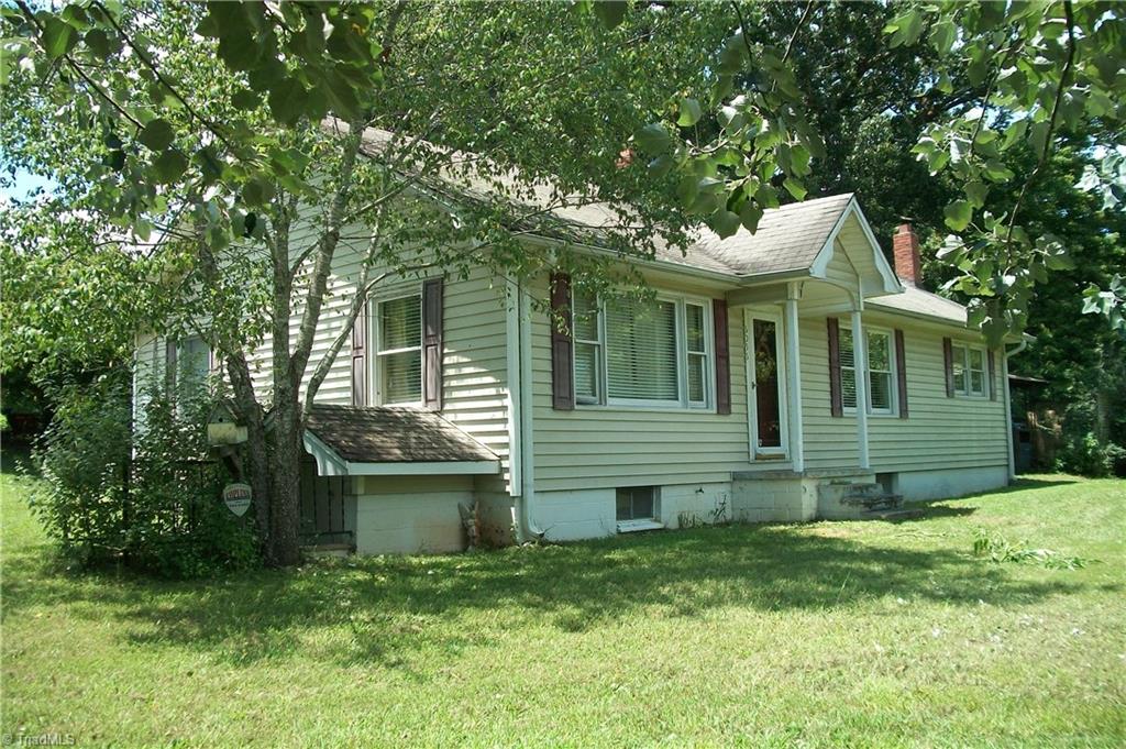 6056 Hampton Road Clemmons, NC 27012 - Photo 2 of 20 Gallery Image 2