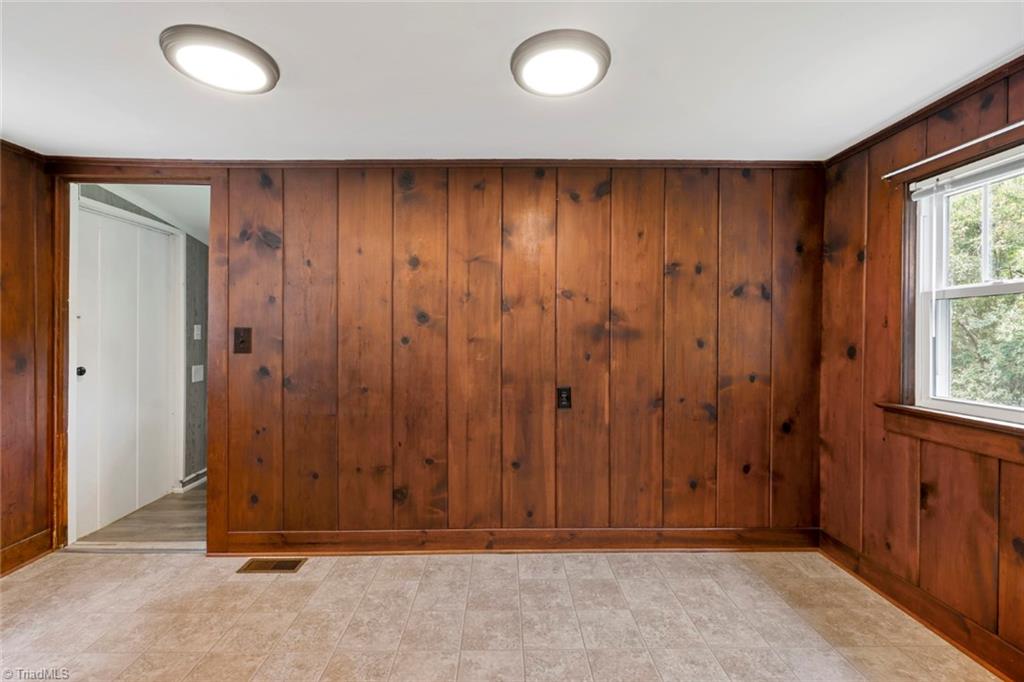 3806 Robinhood Road Winston-Salem, NC 27106 - Photo 17 of 33 Gallery Image 17