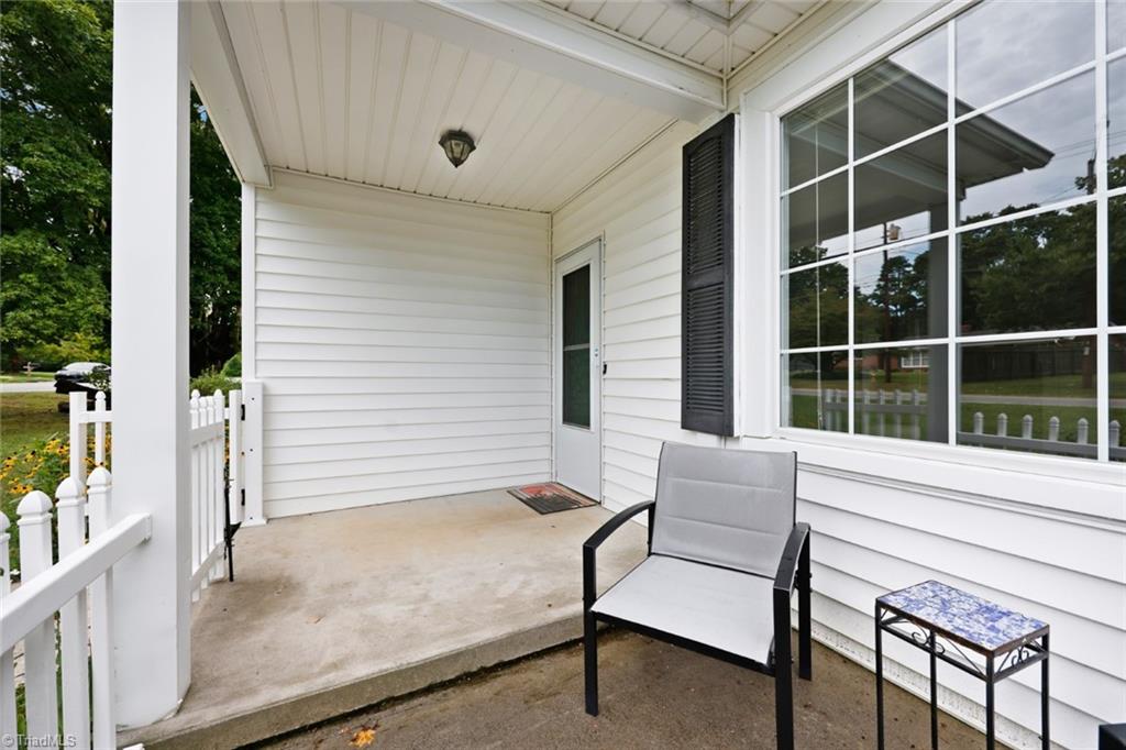 3806 Robinhood Road Winston-Salem, NC 27106 - Photo 6 of 33 Gallery Image 6