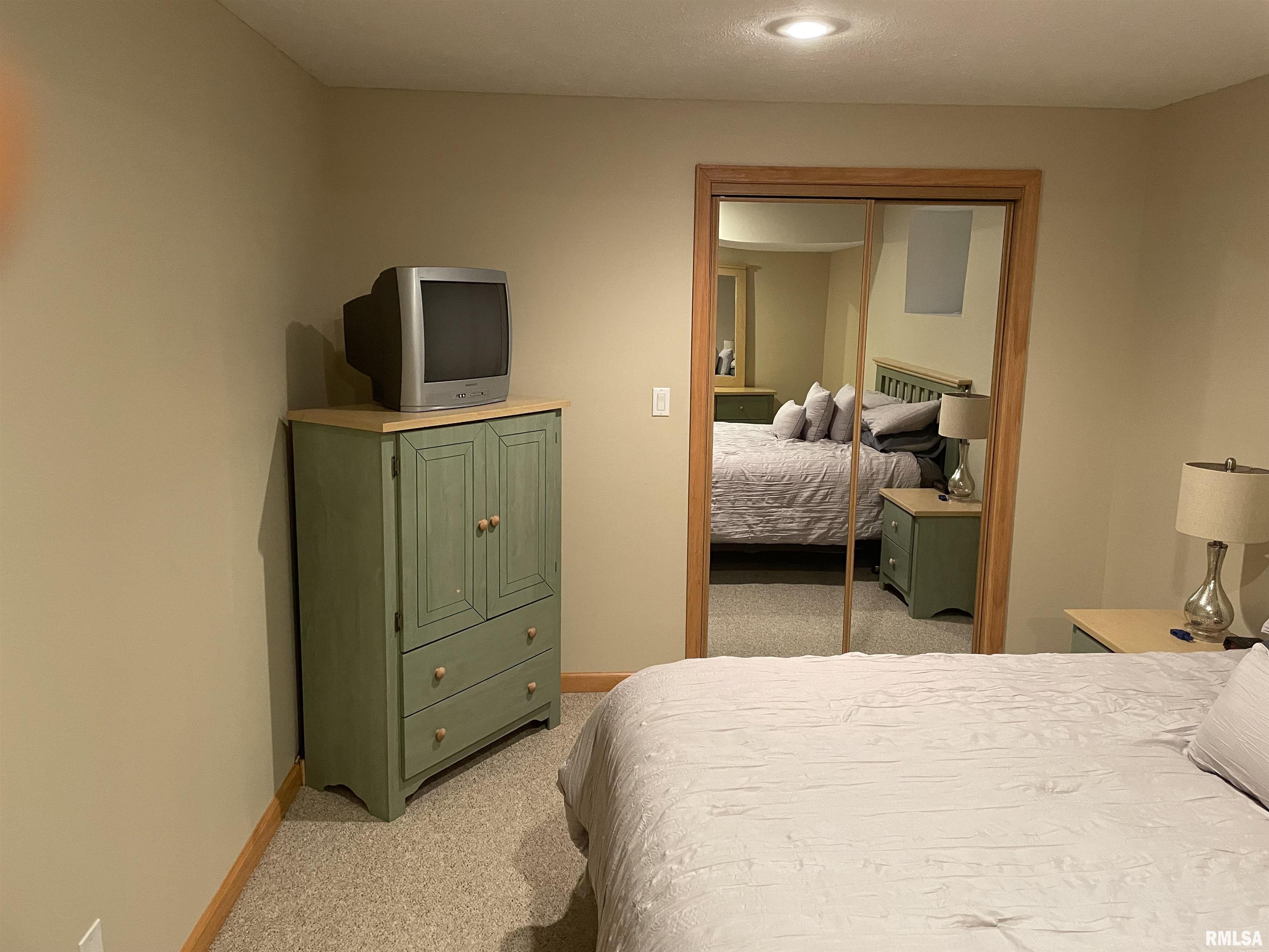 6105 Spindell Drive Springfield, IL 62711 - Photo 25 of 34 Gallery Image 25