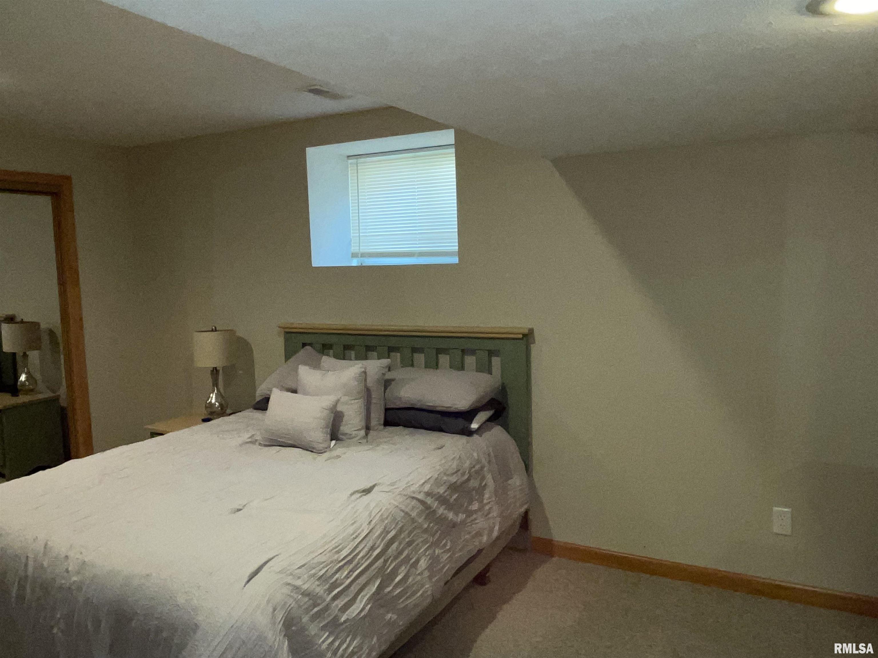 6105 Spindell Drive Springfield, IL 62711 - Photo 26 of 34 Gallery Image 26