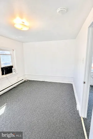 $1,250 | 255 Beech Street, Pottstown, PA 19464