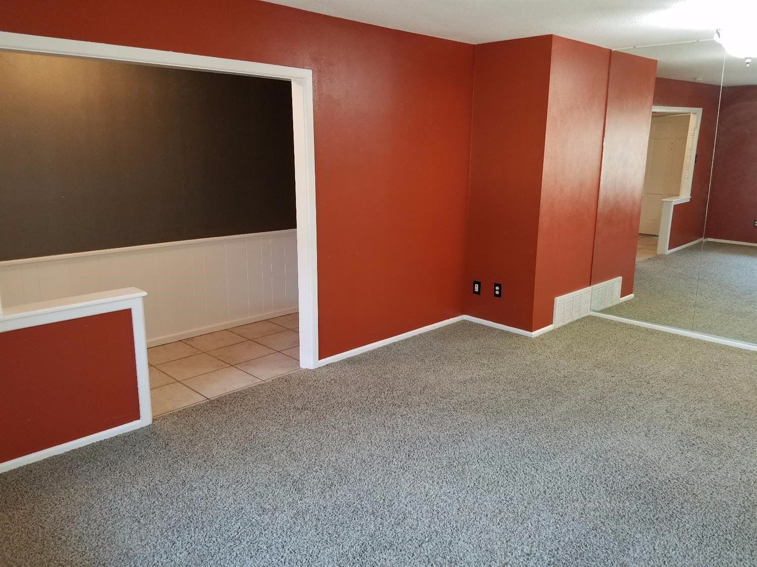 2909 68th Street Lubbock, TX 79413 - Photo 7 of 10 Photo 7