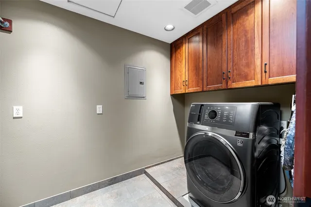 $1,950,000 | 9925 Northeast 197th Street, Bothell, WA 98011