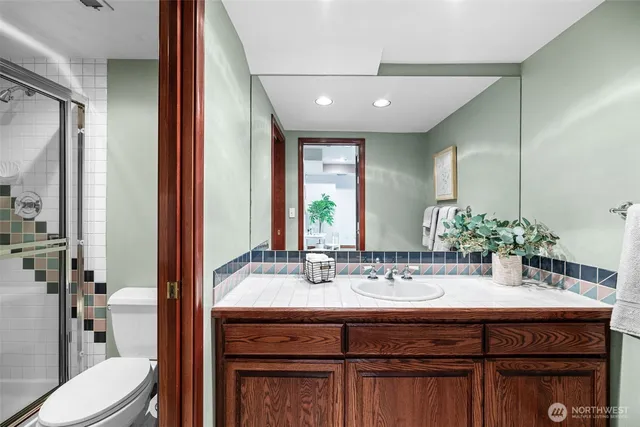 $1,950,000 | 9925 Northeast 197th Street, Bothell, WA 98011