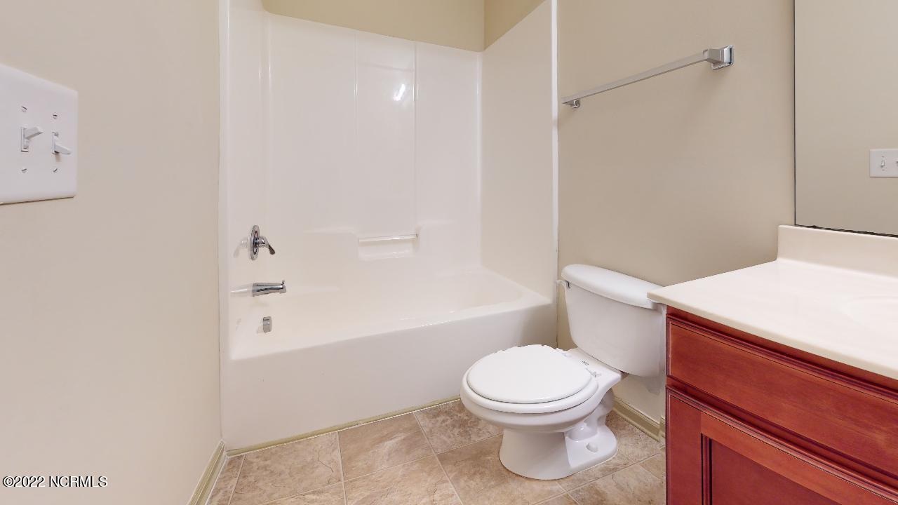 301 Winstead Loop Richlands, NC 28574 - Photo 19 of 21 Bath2