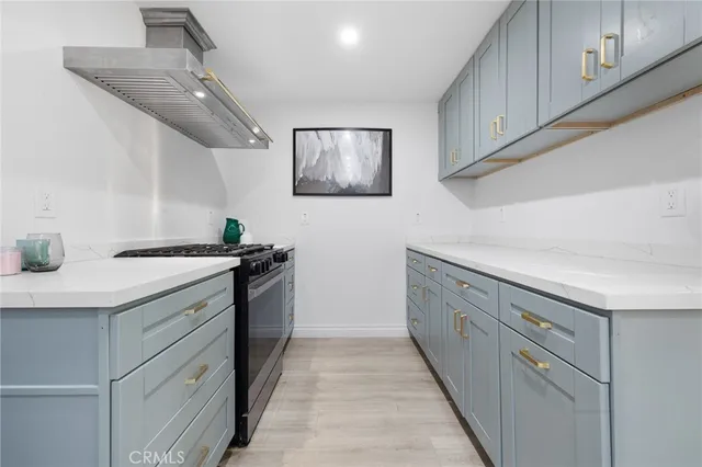 $899,999 | 10607 Whitegate Avenue, Sunland, CA 91040