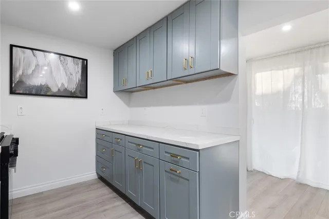 $899,999 | 10607 Whitegate Avenue, Sunland, CA 91040