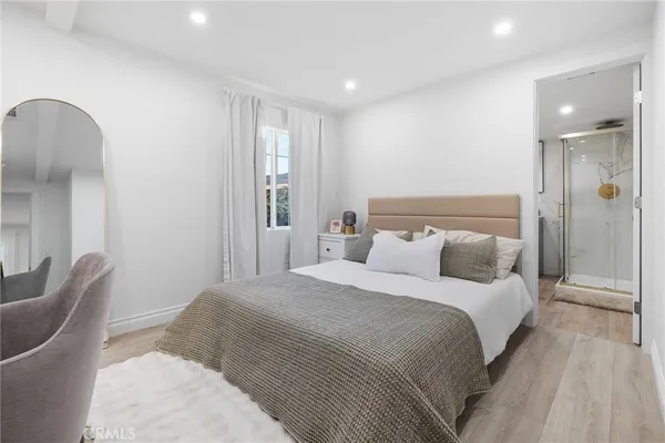 $799,999 | 10607 Whitegate Avenue, Sunland, CA 91040