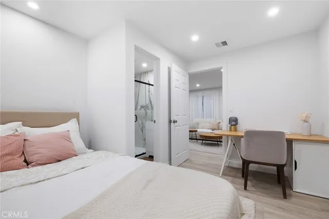 $899,999 | 10607 Whitegate Avenue, Sunland, CA 91040