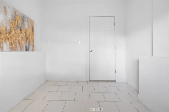 $899,999 | 10607 Whitegate Avenue, Sunland, CA 91040