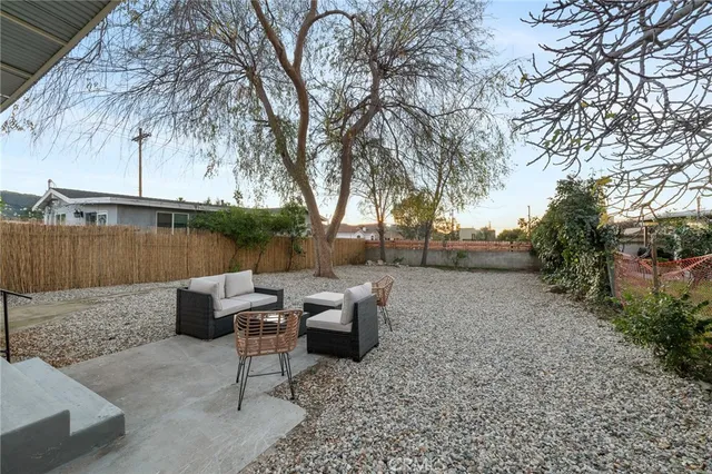 $899,999 | 10607 Whitegate Avenue, Sunland, CA 91040