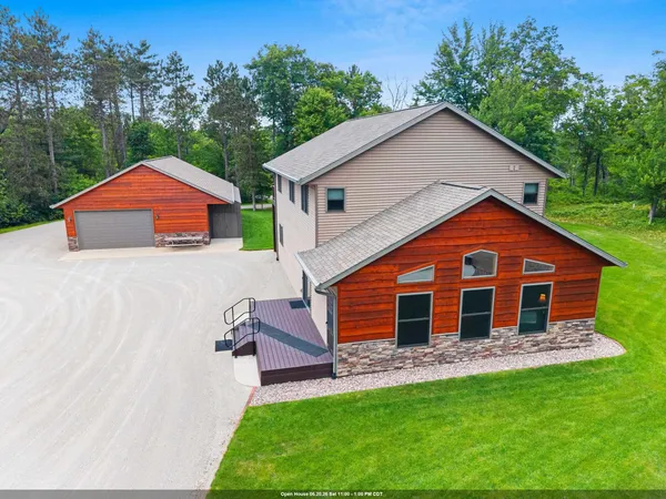 $549,900 | W13337 Ranch Road, Crivitz, WI 54114