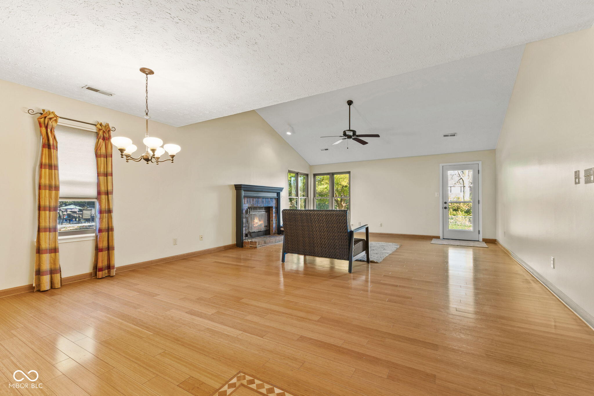 1068 Madrid Road Greenwood, IN 46143 - Photo 13 of 41