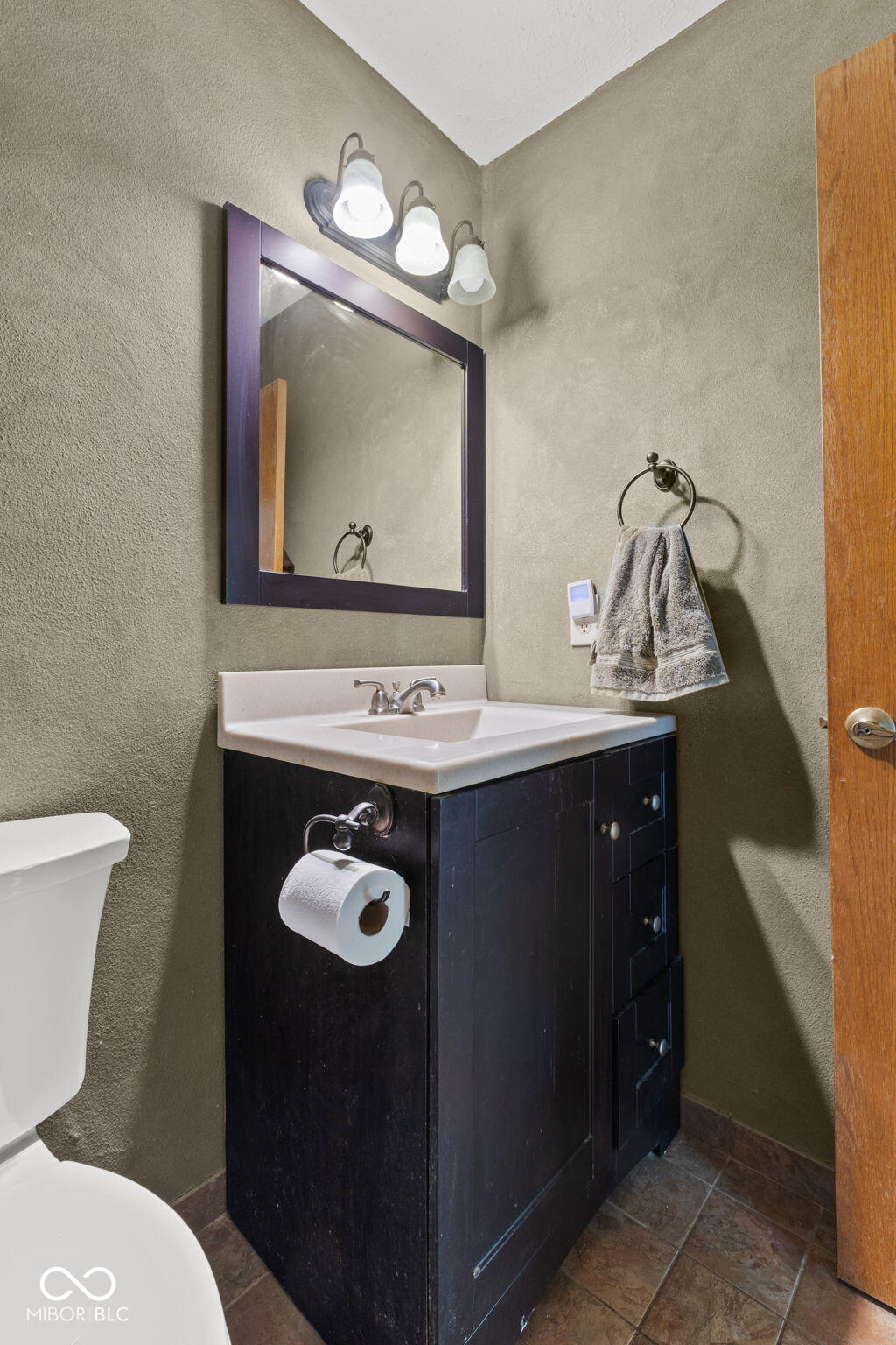 1068 Madrid Road Greenwood, IN 46143 - Photo 22 of 41