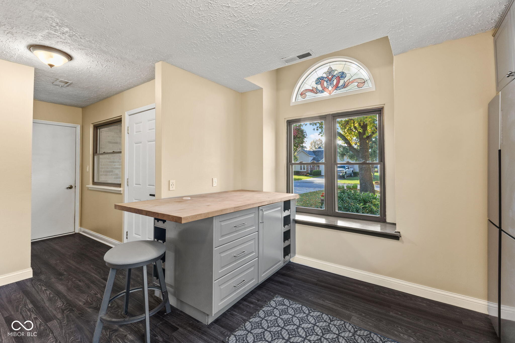 1068 Madrid Road Greenwood, IN 46143 - Photo 8 of 41