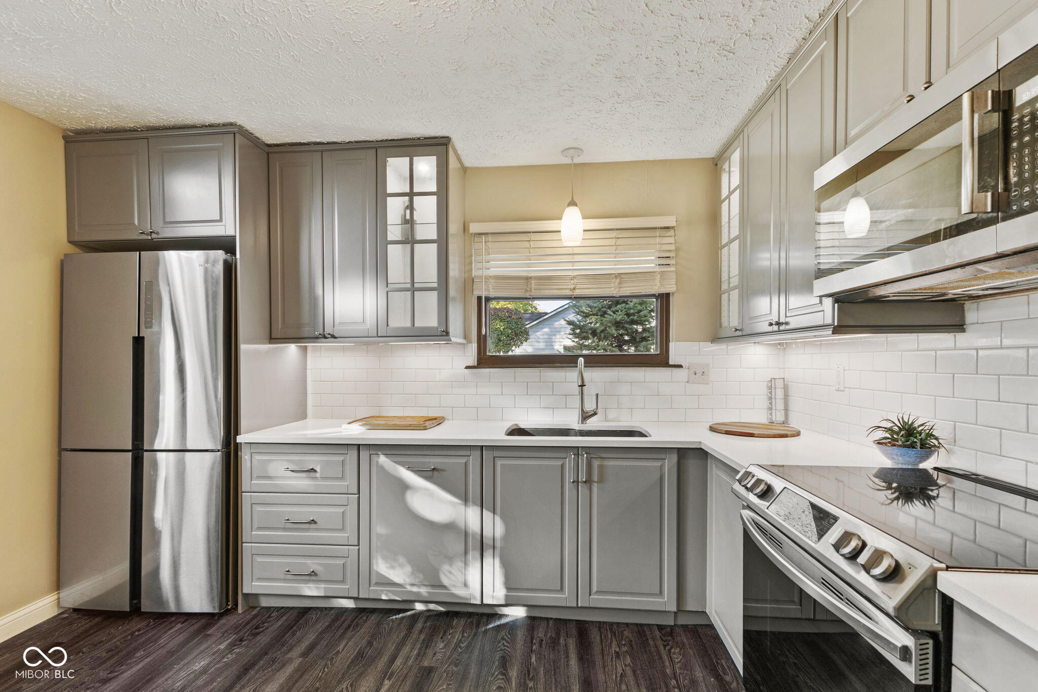 1068 Madrid Road Greenwood, IN 46143 - Photo 10 of 41