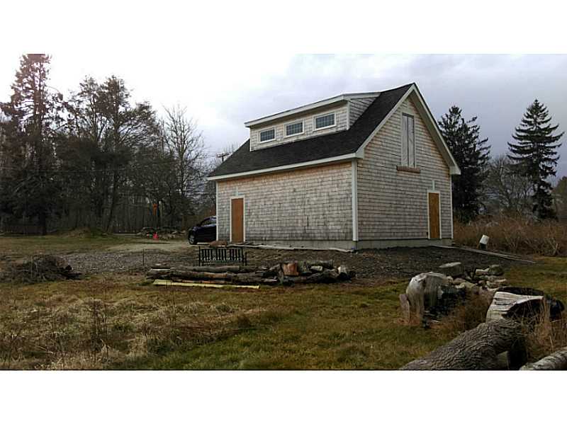 320 E Road Tiverton, RI 02878 - Photo 5 of 12 Exterior Front.