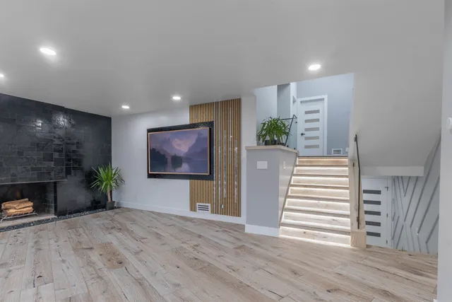 $949,900 | 2200 Willow Lane, Rockford, IL 61107