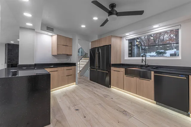 $949,900 | 2200 Willow Lane, Rockford, IL 61107