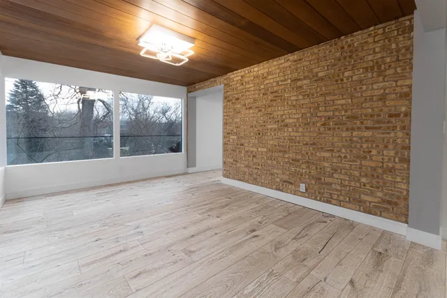 $949,900 | 2200 Willow Lane, Rockford, IL 61107