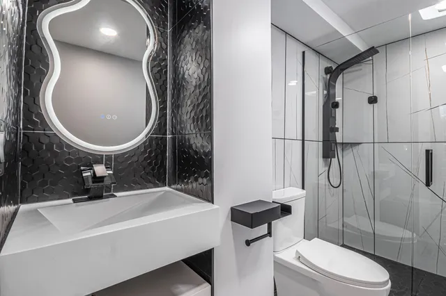 $949,900 | 2200 Willow Lane, Rockford, IL 61107