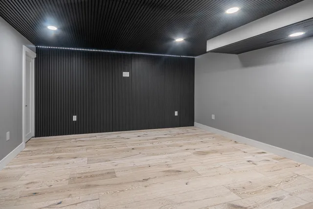 $949,900 | 2200 Willow Lane, Rockford, IL 61107