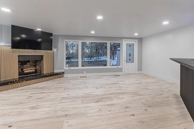 $949,900 | 2200 Willow Lane, Rockford, IL 61107