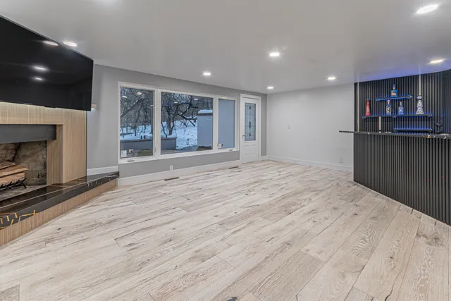 $949,900 | 2200 Willow Lane, Rockford, IL 61107