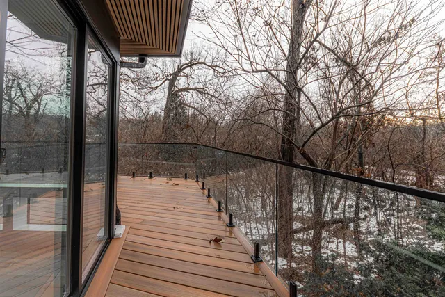 $949,900 | 2200 Willow Lane, Rockford, IL 61107