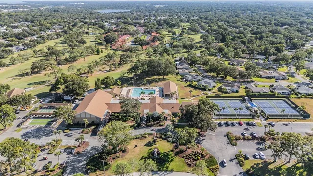 a view of a tennis court