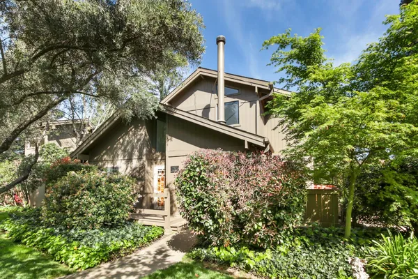 $450,000 | 5902 Oak Avenue, Carmichael, CA 95608