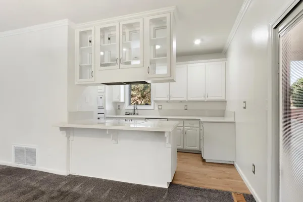 $460,000 | 5902 Oak Avenue, Carmichael, CA 95608