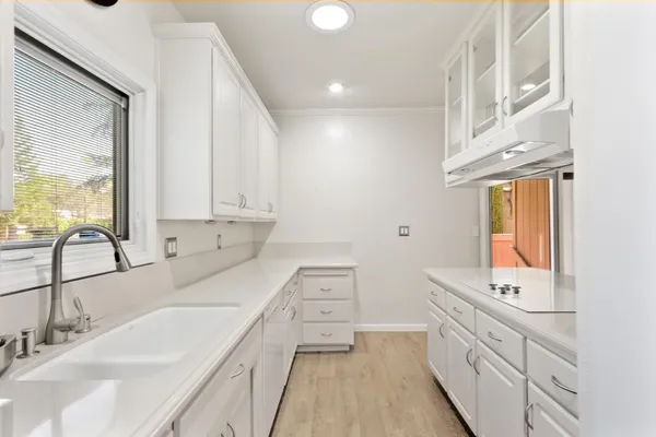 $460,000 | 5902 Oak Avenue, Carmichael, CA 95608