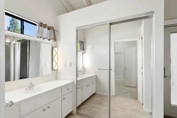 $460,000 | 5902 Oak Avenue, Carmichael, CA 95608