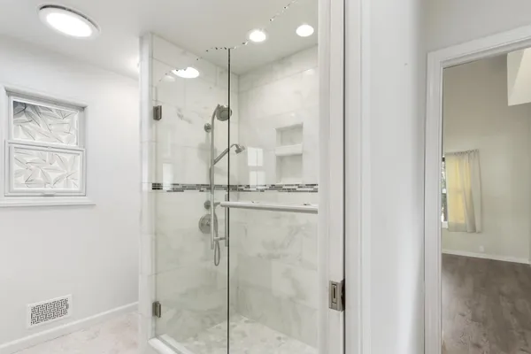 $460,000 | 5902 Oak Avenue, Carmichael, CA 95608