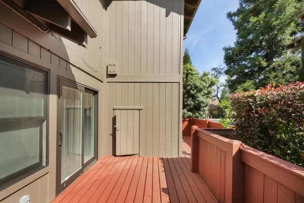 $460,000 | 5902 Oak Avenue, Carmichael, CA 95608