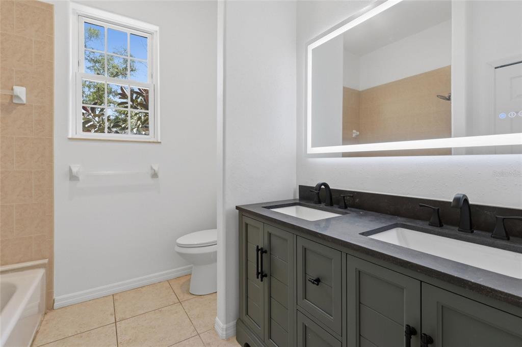 5143 Pompano Road Venice, FL 34293 - Photo 19 of 25
