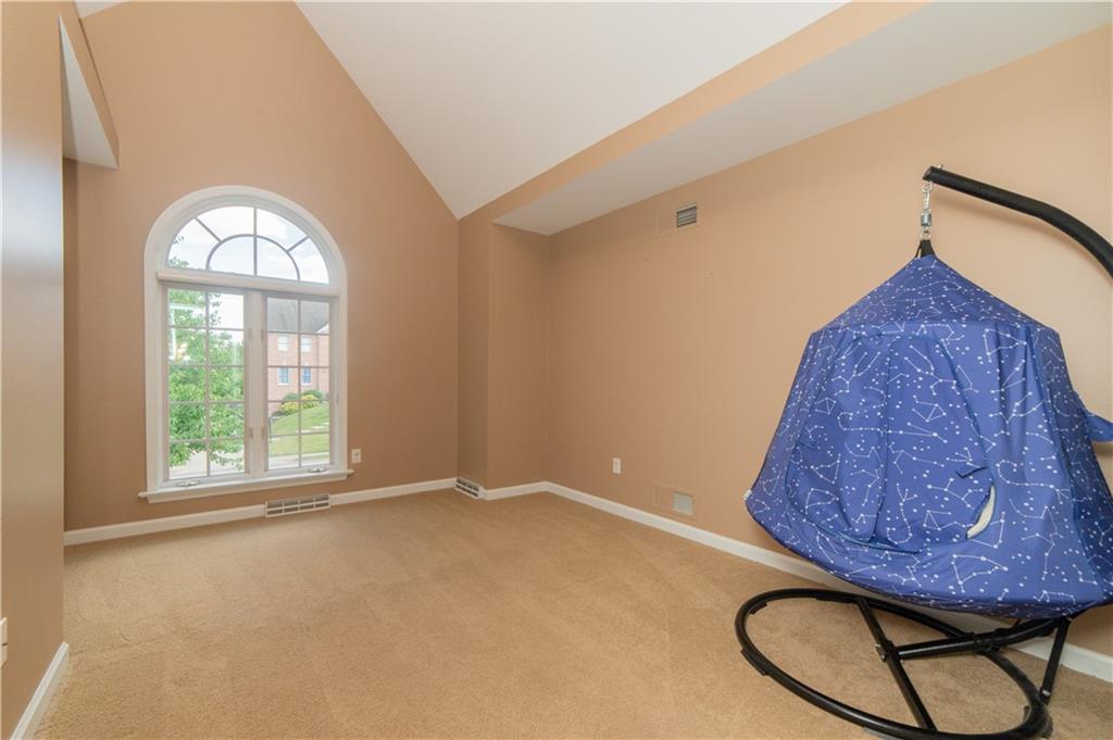 416 Meadow View Drive McKees Rocks, PA 15136 - Photo 22 of 25 Gallery Image 22