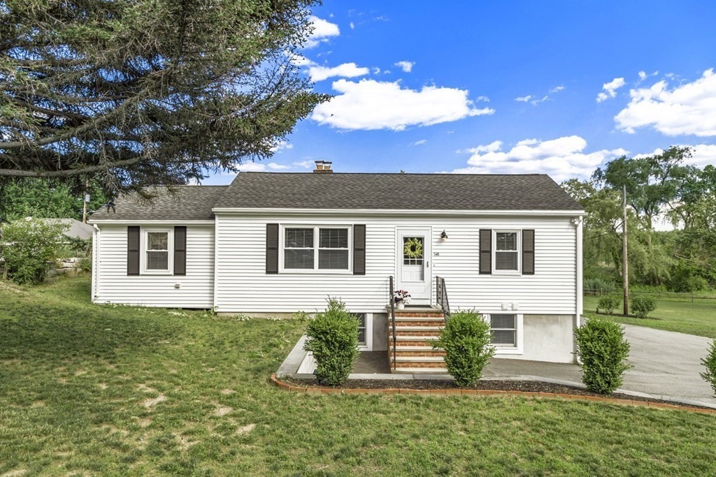 14 Spring Avenue, Unit B Wakefield, MA 01880 - Photo 2 of 37 Gallery Image 2