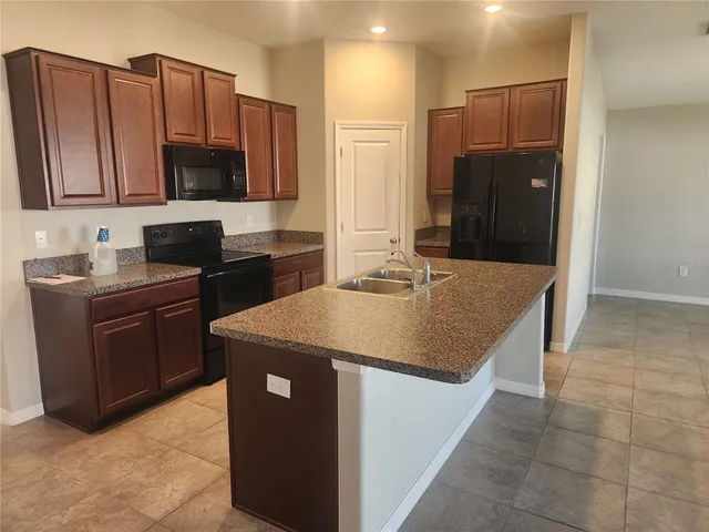 $2,100 | 2019 Broad Winged Hawk Drive, Ruskin, FL 33570