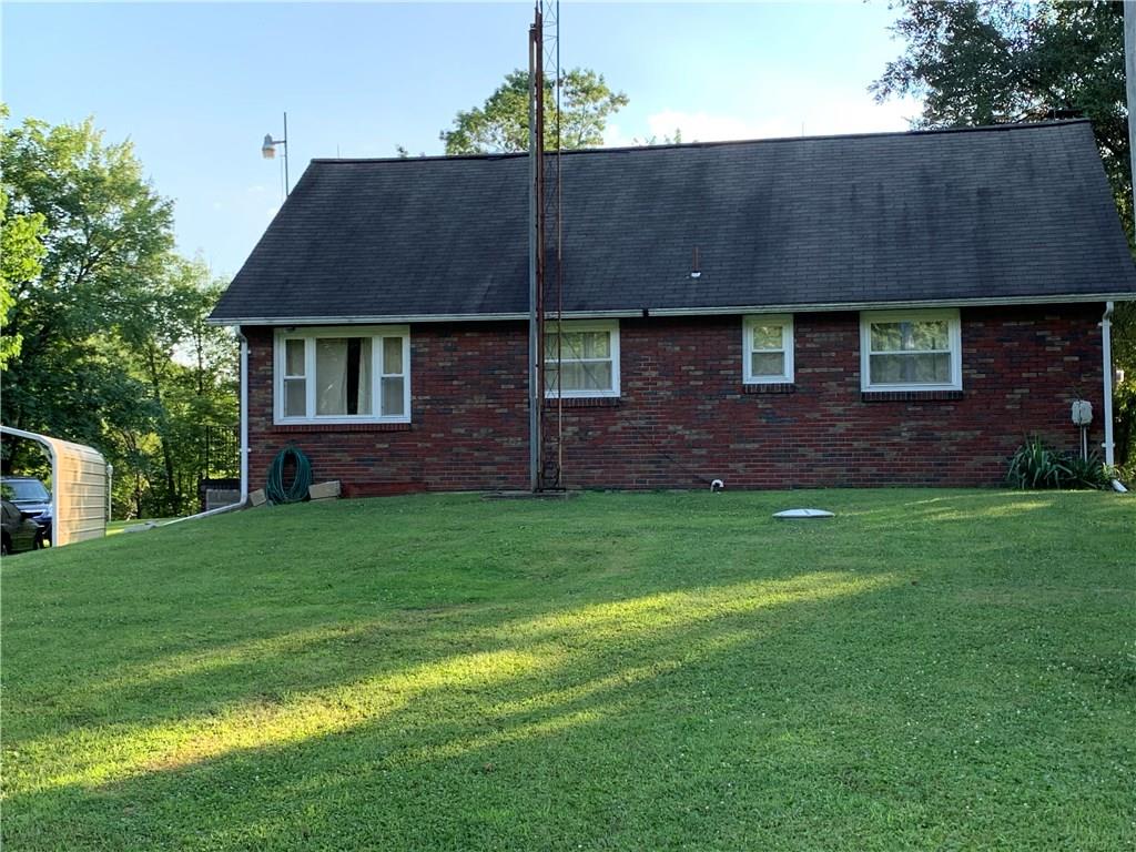 678 North Liberty Road Grove City, PA 16127 - Photo 3 of 25 Gallery Image 3