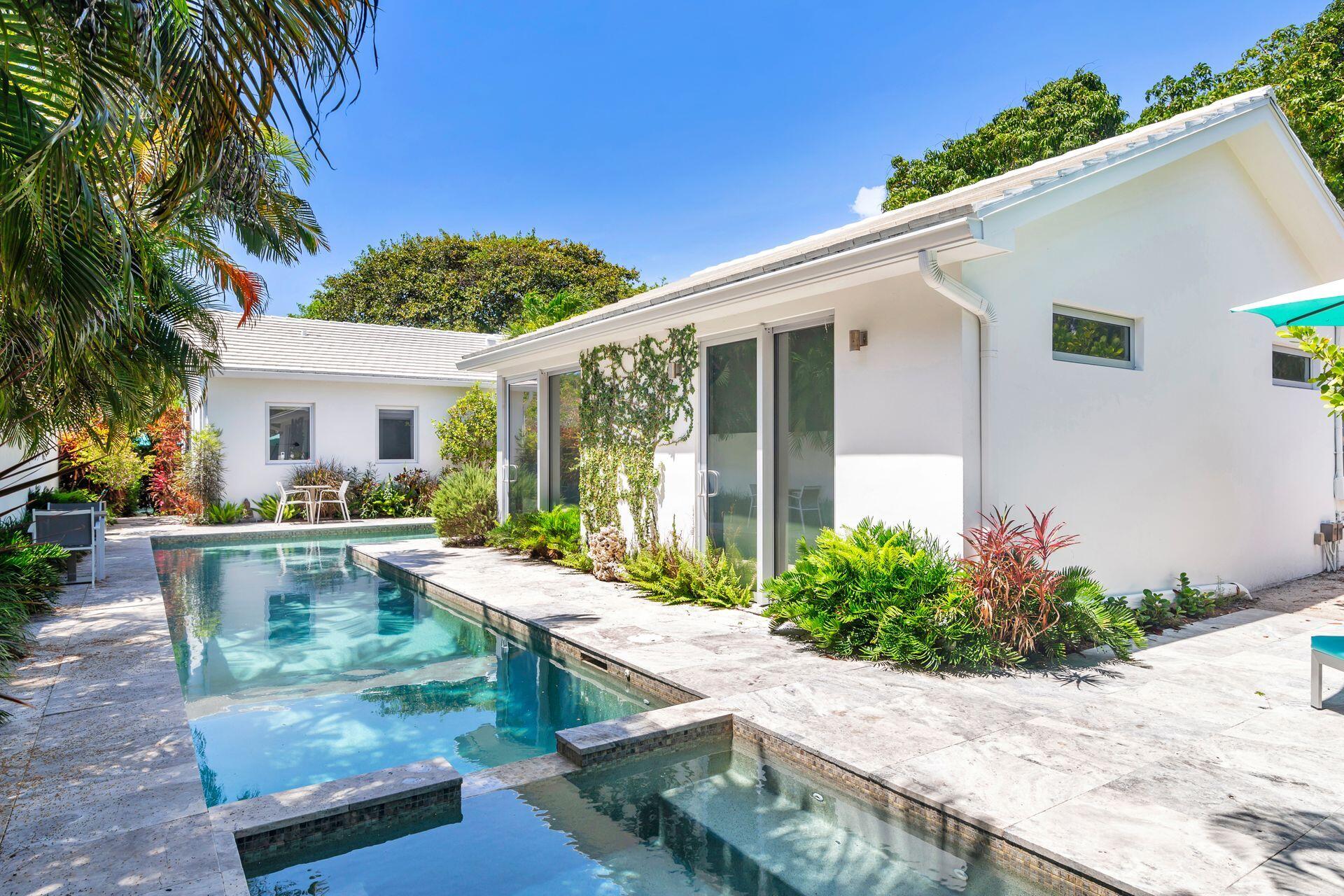 711 Ardmore Road West Palm Beach, FL 33401 - Photo 31 of 36 Pool