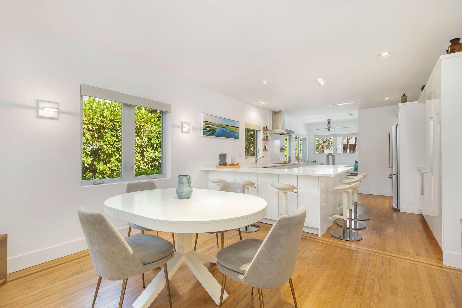 711 Ardmore Road West Palm Beach, FL 33401 - Photo 6 of 36 Dining Room