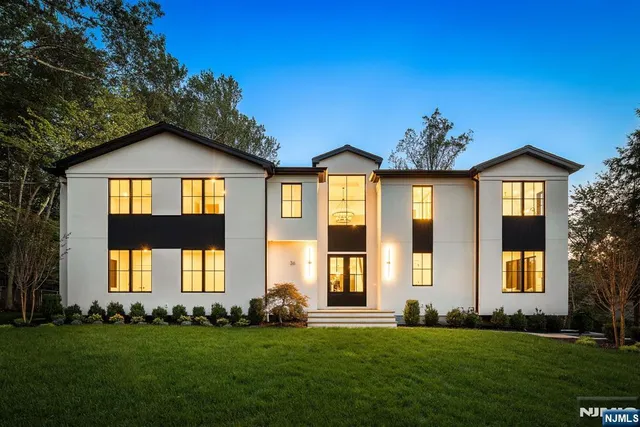 $2,949,000 | 36 Hampshire Hill Road, Upper Saddle River, NJ 07458
