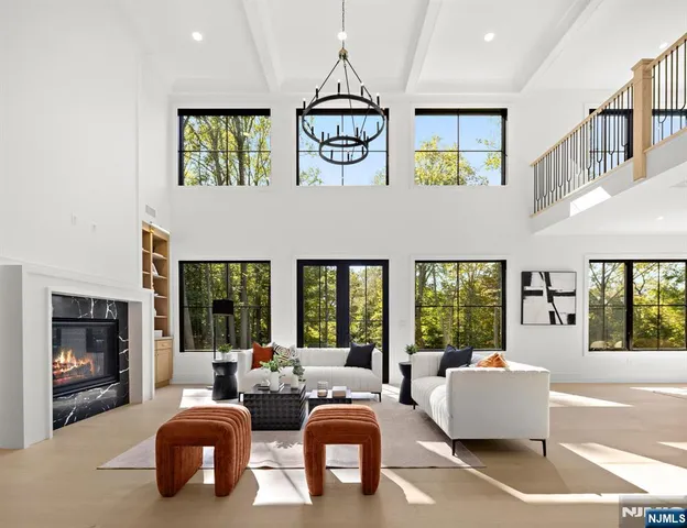 $2,949,000 | 36 Hampshire Hill Road, Upper Saddle River, NJ 07458