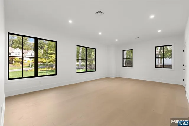 $2,949,000 | 36 Hampshire Hill Road, Upper Saddle River, NJ 07458