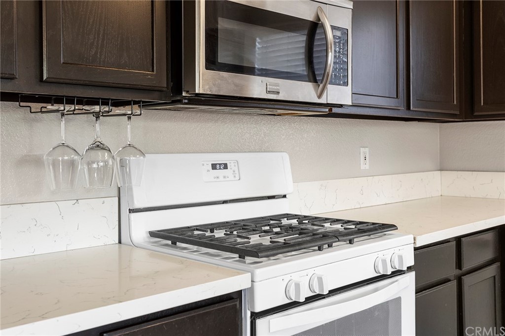 43370 Corte Benitez Temecula, CA 92592 - Photo 12 of 35