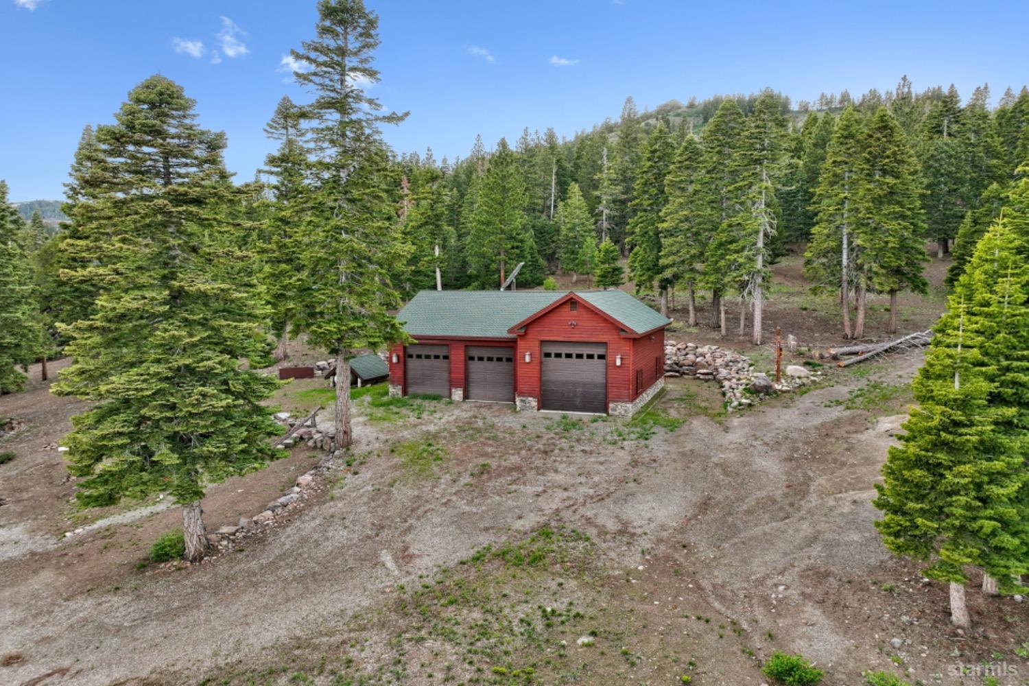 7000 Indian Creek Road Markleeville, CA 96120 - Photo 13 of 39 a view of a house with a yard