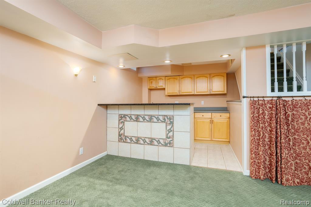 24261 Scarlet Court Novi, MI 48374 - Photo 42 of 44